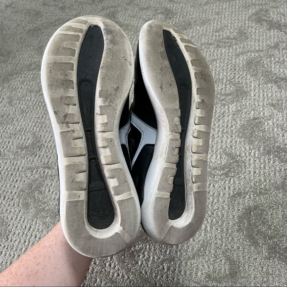 Adidas Men's Tubular Runner Black Upper & Silver Detail size 10.5 - Picture 3 of 8